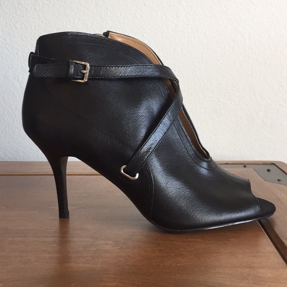 Nine West Shoes - Nine West booties size 9M